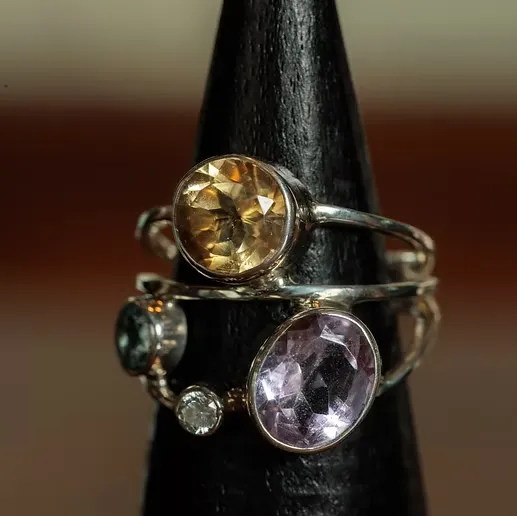 S/S N24 Ring 3 Stone 07