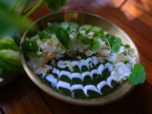 green goodness smoothie bowl