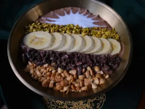 protein boost smoothie bowl