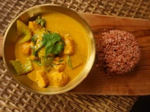 Salmon coconut curry (GF)