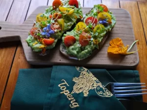 smashed avocado on toast